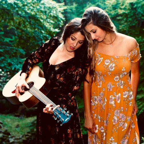 East & West - Between the Lines (2019)