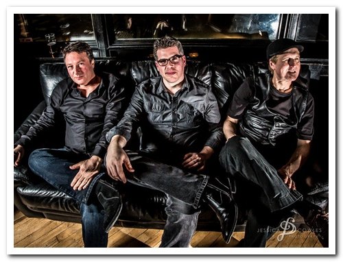 Organissimo - Waiting For The Boogaloo Sisters & Dedicated & Live at the Speakez (2003-2017)