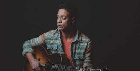 Amos Lee - Honeysuckle Switches: The Songs of Lucinda Williams (2023) [Hi-Res]