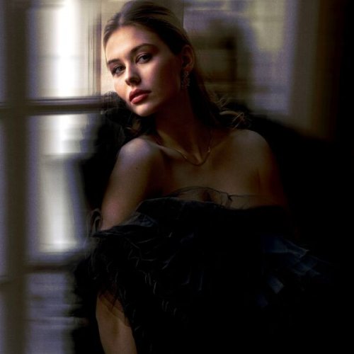 Julie Tuzet - Confidences (2025)
