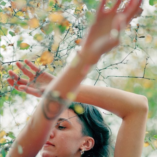 Pippa Blundell - common thread (2025) [Hi-Res]