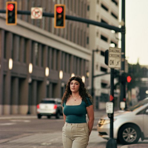 Hannah Stokes - Right Where I Belong (2025) [Hi-Res]