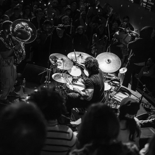 Makaya McCraven - Techno Logic (2025) [Hi-Res]