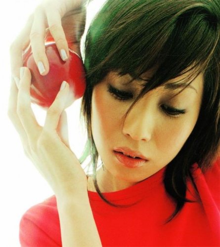 Round Table Featuring Nino - April (2003)